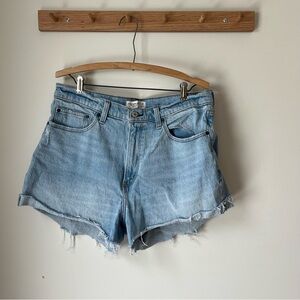Abercrombie & Fitch the mom short high rise curve love cutoff denim 32 14 womens